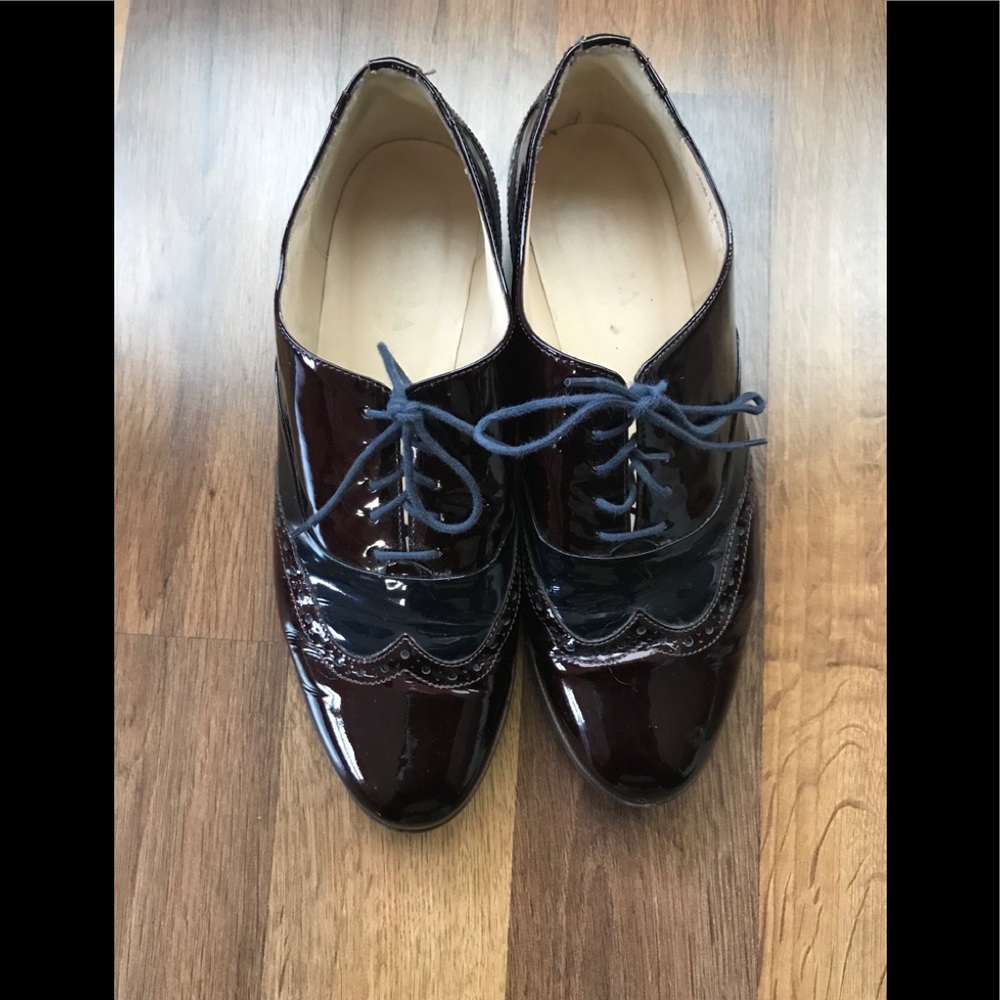 Hassia Designer Flats; patent wine and black,